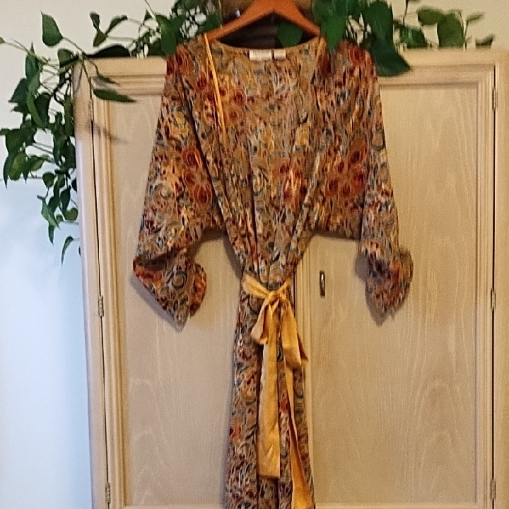 Victoria's Secret Multicolor Paisley Robe